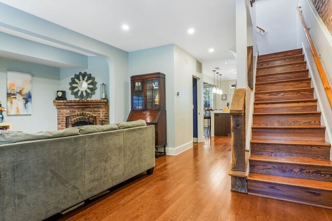 Photo - 1206 Half St SW House