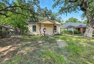 Building Photo - 3909 Galvez Ave