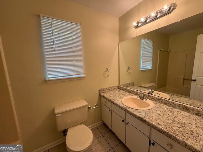 Foto del edificio - 1701 Claxton Dairy Rd