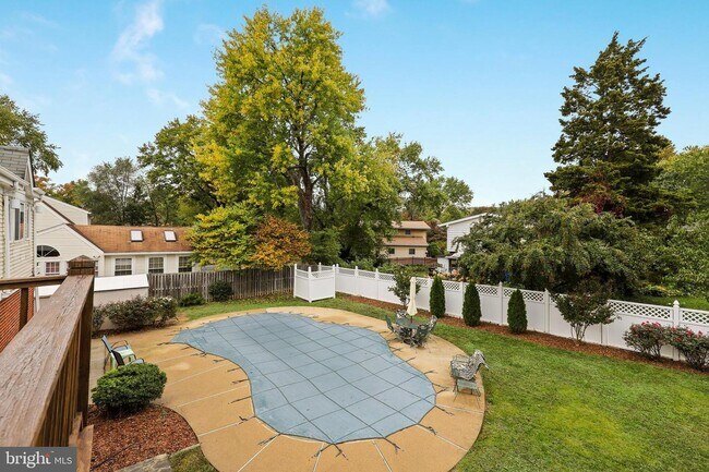 Building Photo - 4905 Rutland Pl