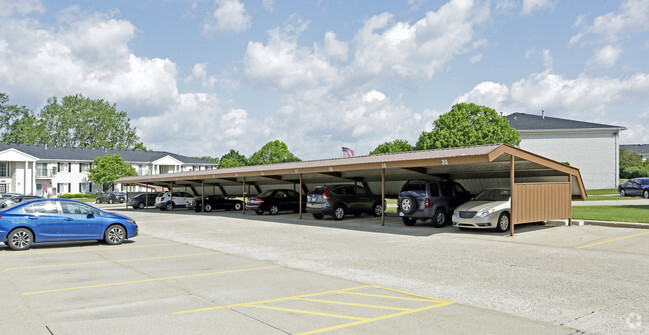 Building Photo - Lakeside Apartments