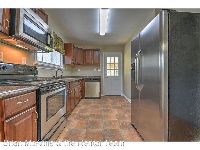 Foto del edificio - 301 Rhea Cir