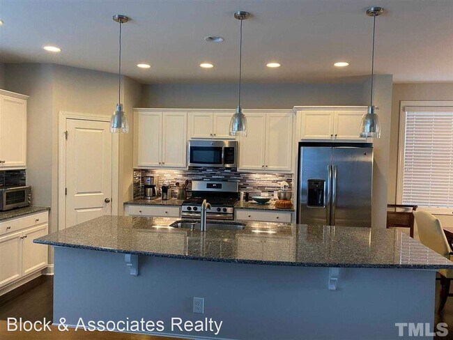 Building Photo - 340 Mallard Landing Dr