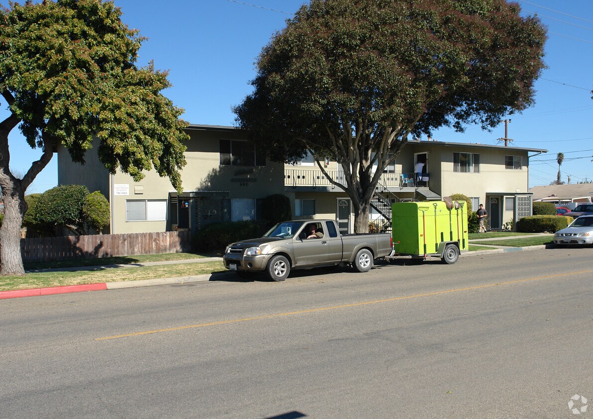 Foto del edificio - 603 E Walnut Ave