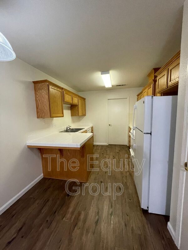 Foto del edificio - 630 10th Ave