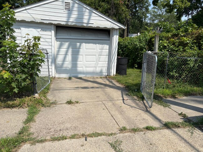 Foto del edificio - 11304 Jackson Ave