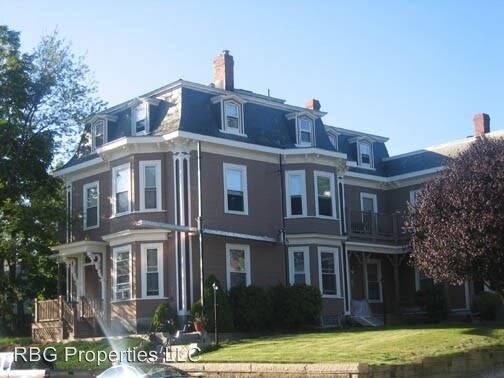 Primary Photo - 37 Railroad Ave