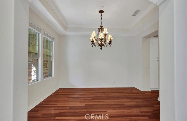 Building Photo - 51 Mandria