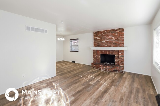 Building Photo - 1400 NW 66 Terrace