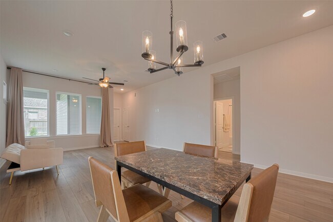 Foto del edificio - 16331 Verbena Glen Dr