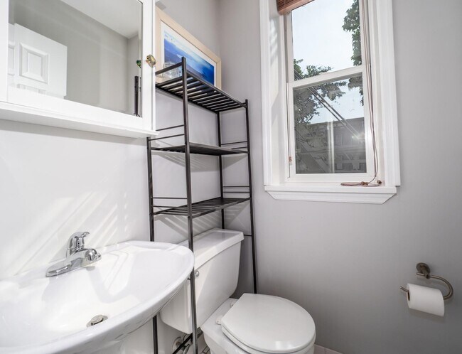 Foto del edificio - 811 Willow Ave