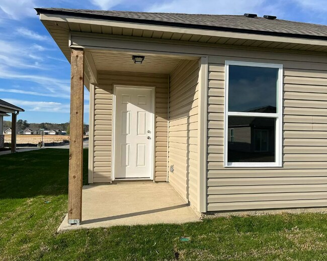 Building Photo - 25240 Pomegranate Pl