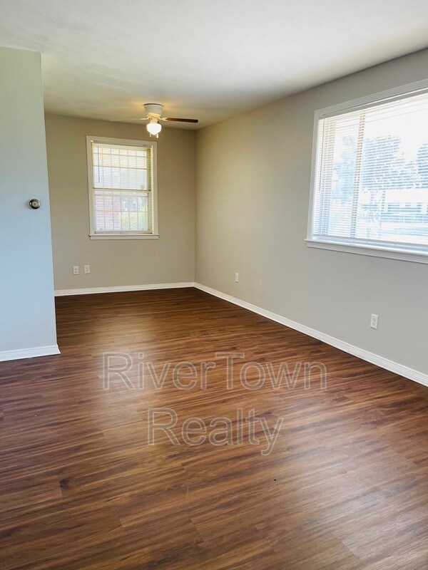 Building Photo - 2965 Knightway Rd