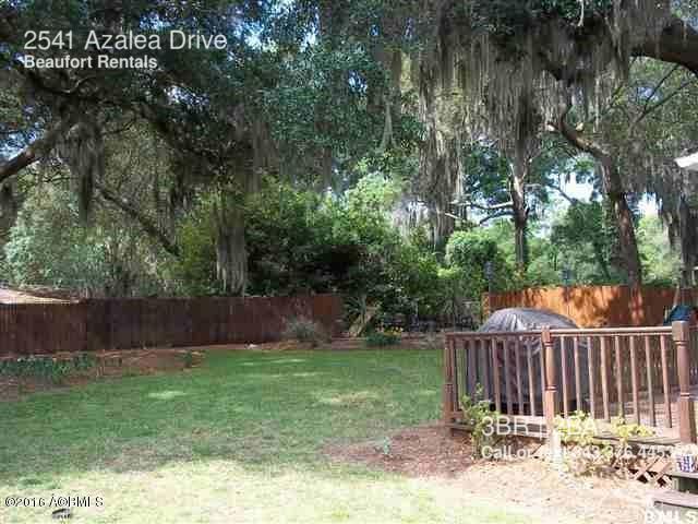 Building Photo - Mossy Oaks