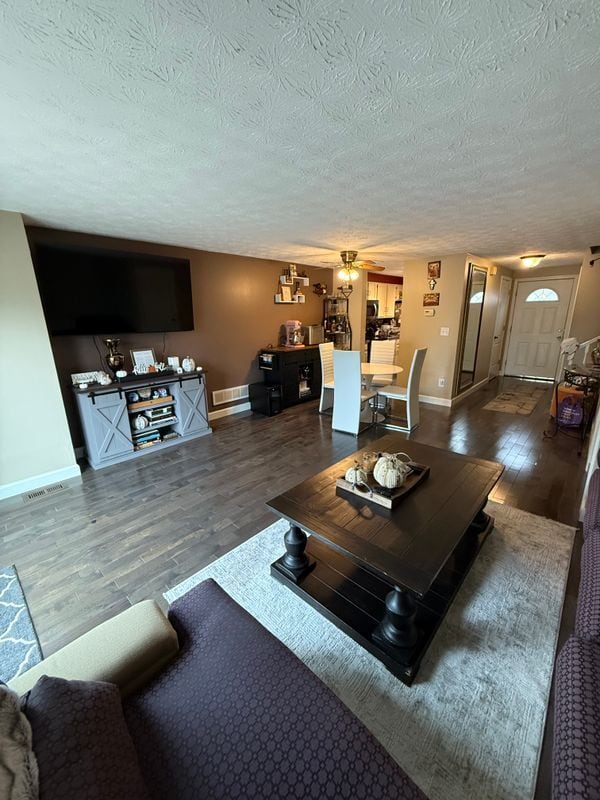 Building Photo - 443 Lockhaven Ct