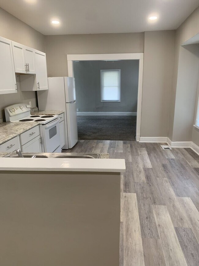 Foto del edificio - Single Family Home in KC