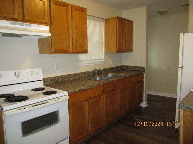 Foto del edificio - 2BR/1BA Home in Long Beach.  Rent is $950