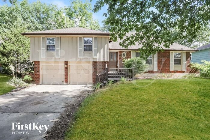 Foto principal - 11806 E 62nd Terrace