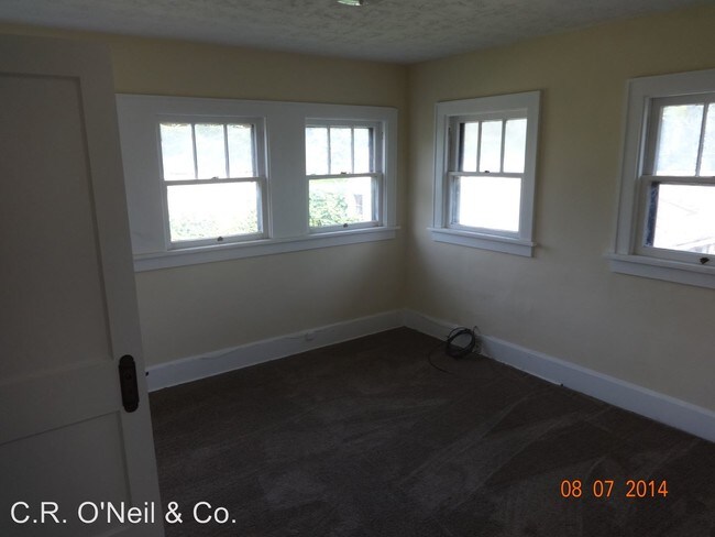 Foto del edificio - 3 br, 1.5 bath House - 1400 E Weber Rd