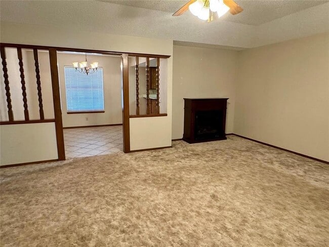 Building Photo - 153 Jami Ave