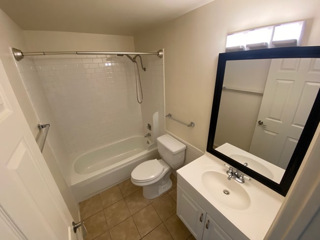 Photo - 13716 15th Ave NE Apartment