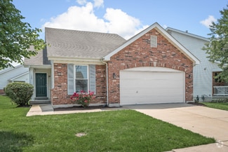 Building Photo - 150 Roxbury Dr