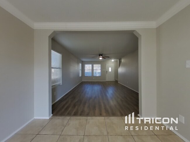 Foto del edificio - 145 Willow View