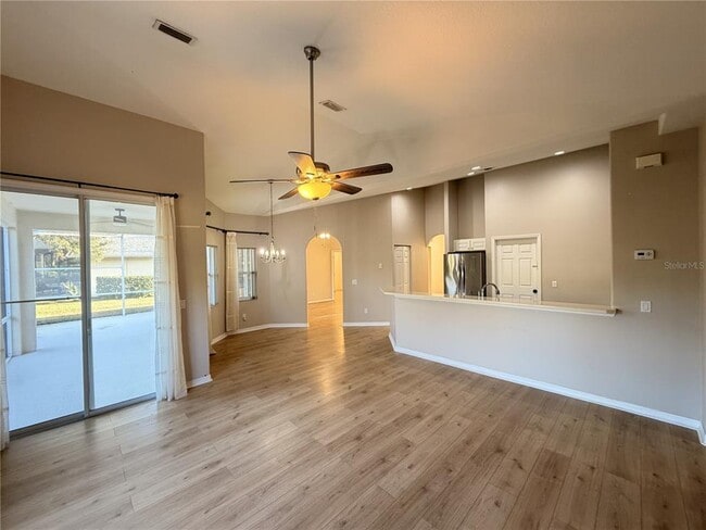 Building Photo - 10 Westfield Ln