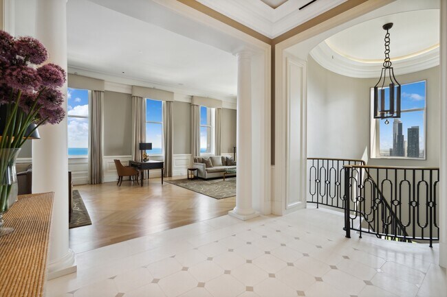 Building Photo - 310 S Michigan Ave