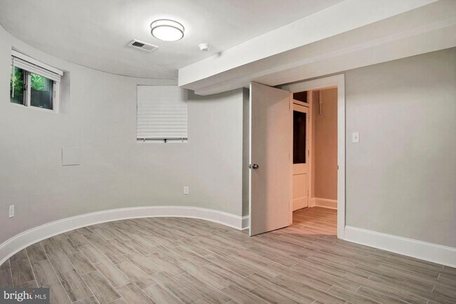 Foto del edificio - 1616 S St NW