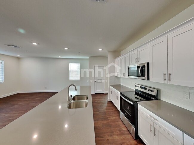 Building Photo - 288 Dahlia Rachel Pl