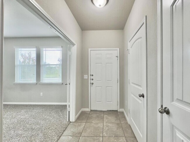 Foto del edificio - 308 Craters of the Moon Blvd