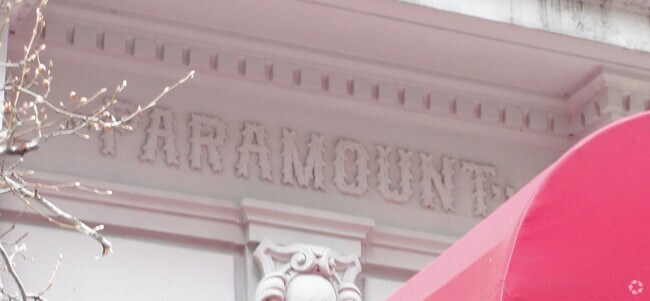 Building Photo - Paramount