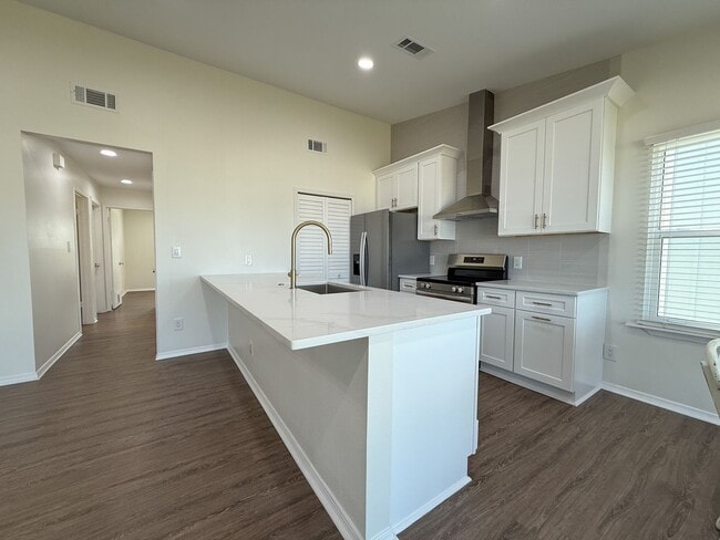 Building Photo - Completely renovated 2 bedroom 2 bath waterfront condo for rent near Pensacola Beach!
