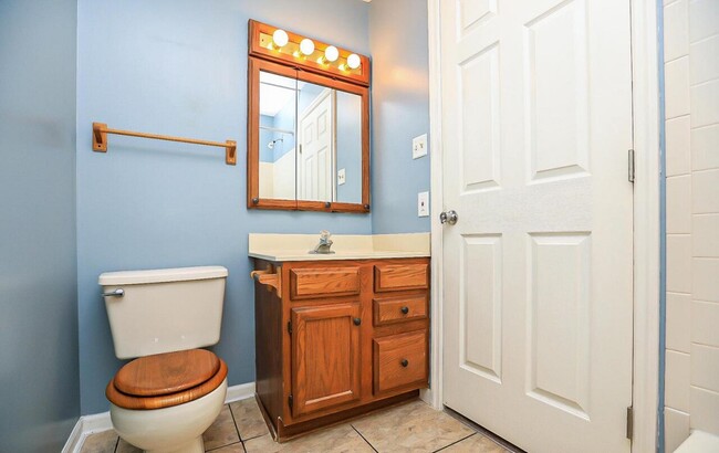 Foto del edificio - 902 Swallow Crest Court, #K