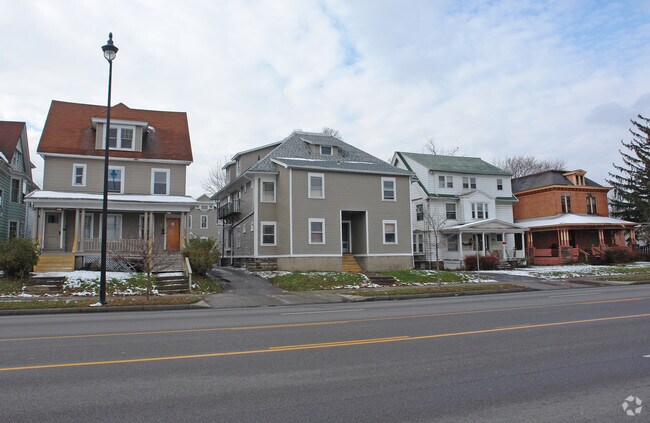 Foto del edificio - 431 Lake Ave