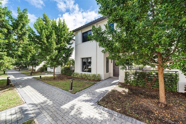 Foto del edificio - 4408 NW 80th Ave