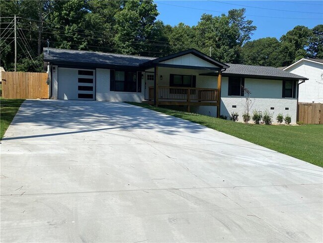 Building Photo - 3932 Cherokee Trail