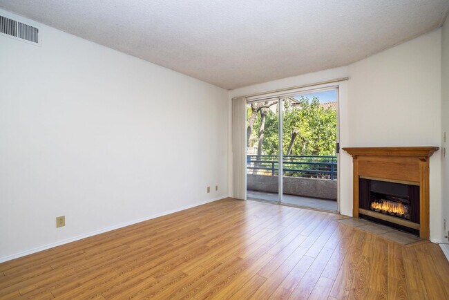 Foto del edificio - 10932 Morrison St