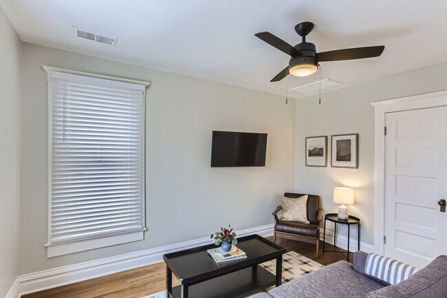 Building Photo - 91 Pearl St