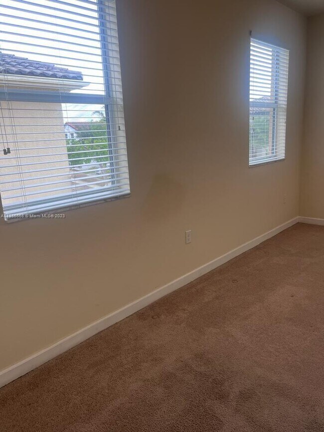 Foto del edificio - 9160 SW 171st Ct