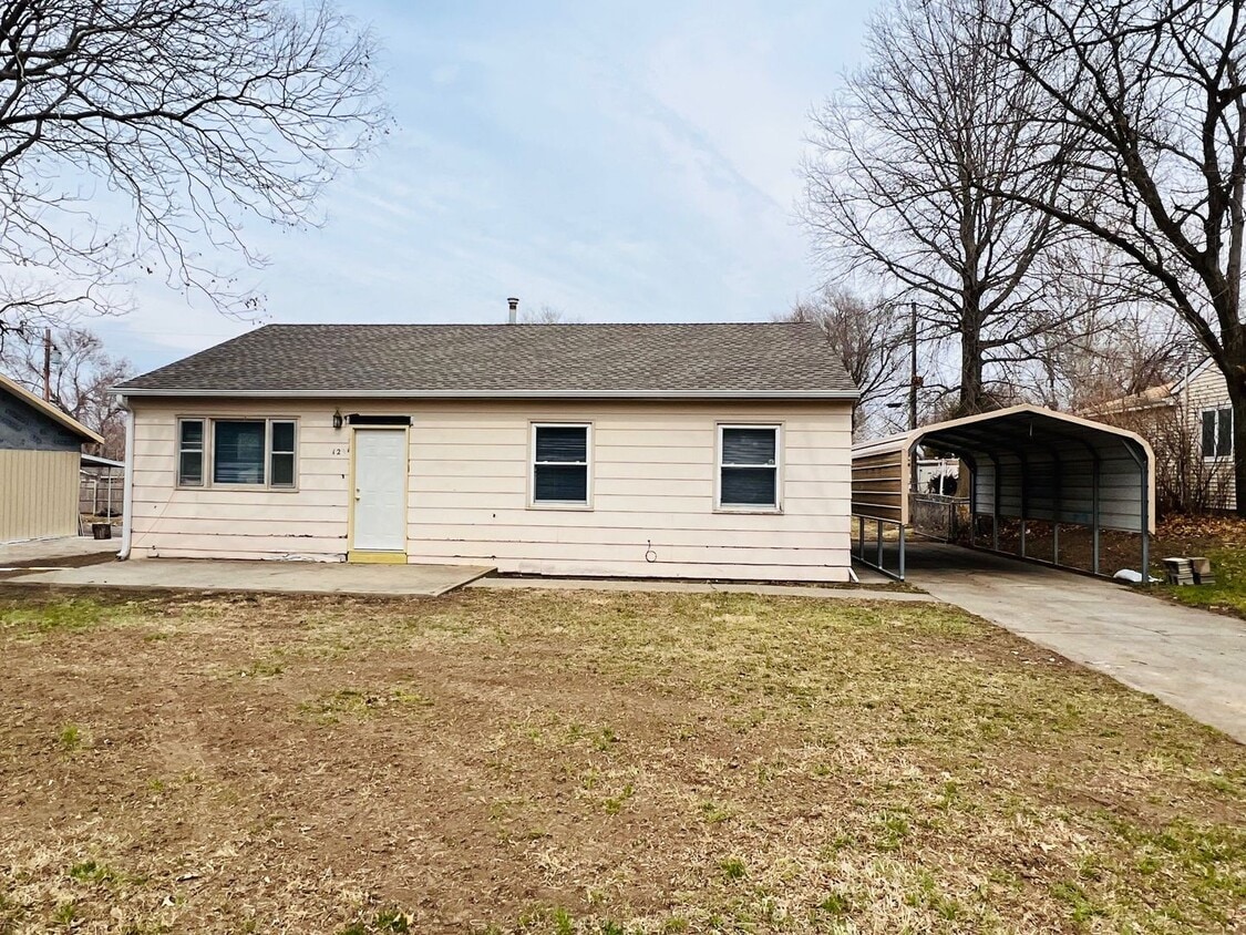 Primary Photo - Grandview Plaza Home