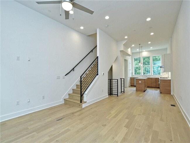 Building Photo - 3500 Harmon Ave