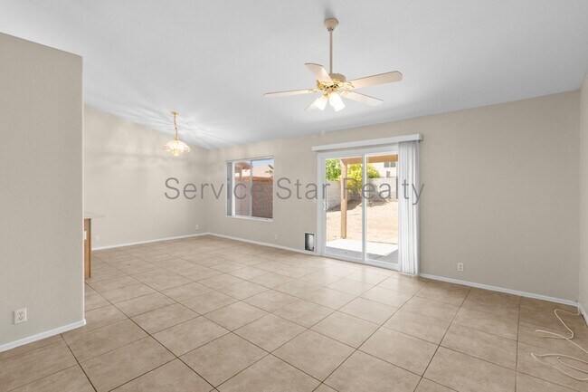 Foto del edificio - 8178 W Stella Ave