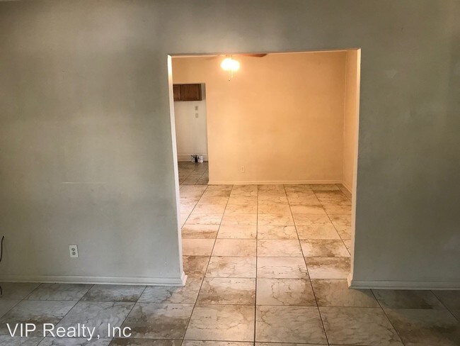 Building Photo - 2 br, 1 bath House - 212  Grubb St.
