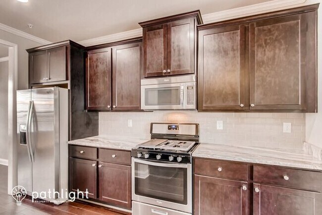 Foto del edificio - 616 Luckett Court, Smyrna, GA, 30080