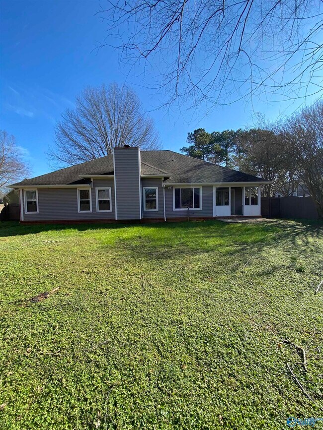 Building Photo - 148 Wren Ct