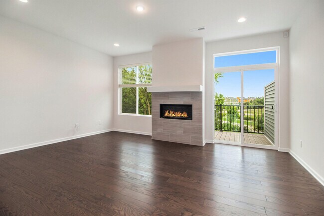 Foto del edificio - 2719 Bristol Rdg Dr