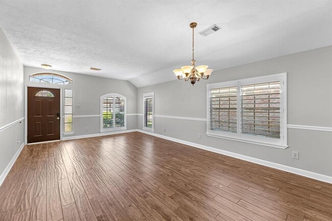 Building Photo - 16414 Dawncrest Way