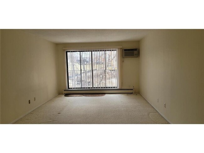 Building Photo - 205 Barry Ave S